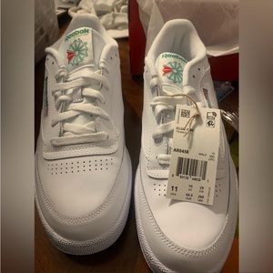 Women’s 11 or Men’s 9 Reebok Club C 85 lace up sneakers.Never Worn!